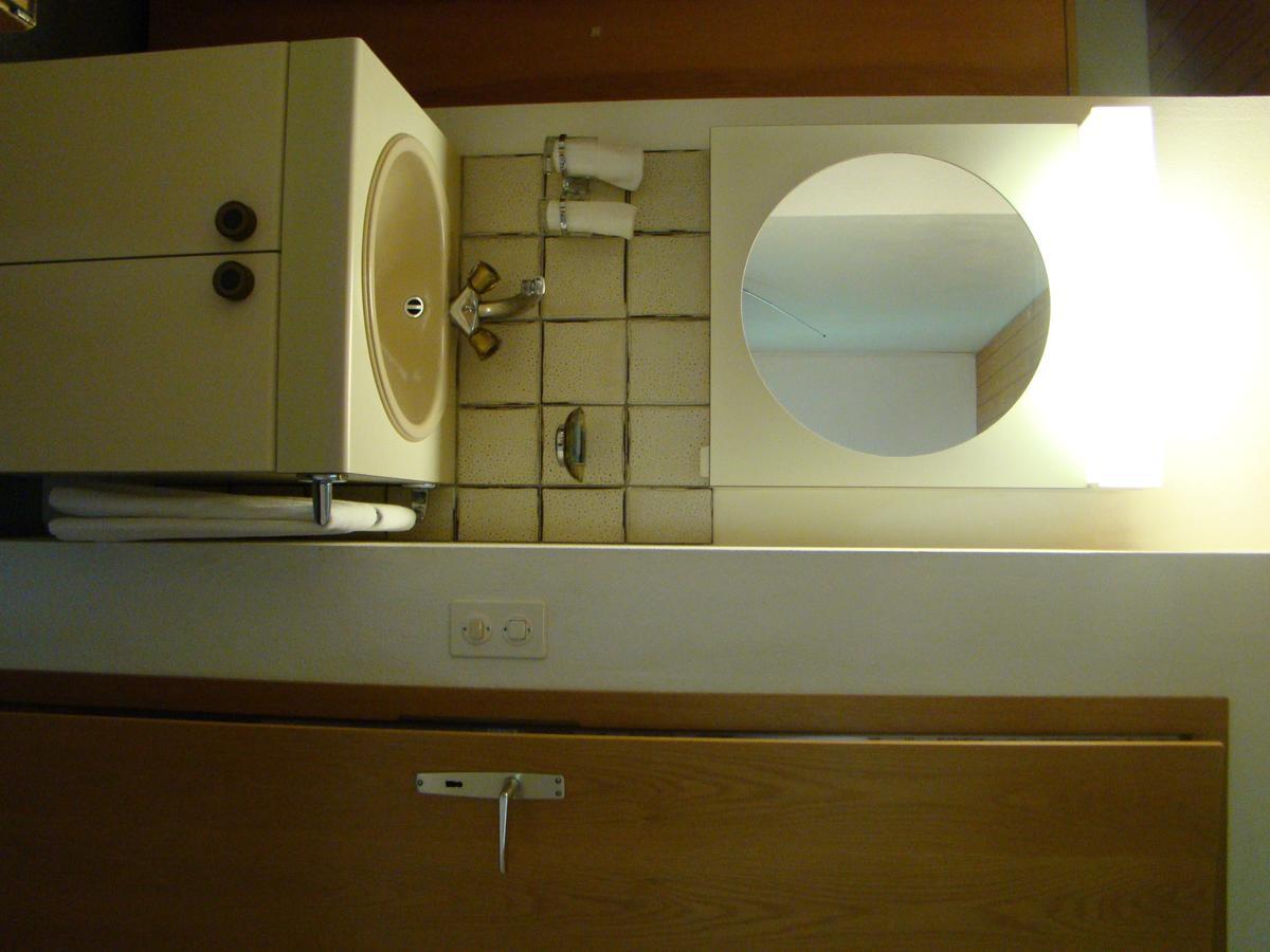 Guest House Bellerive Faulensee Extérieur photo