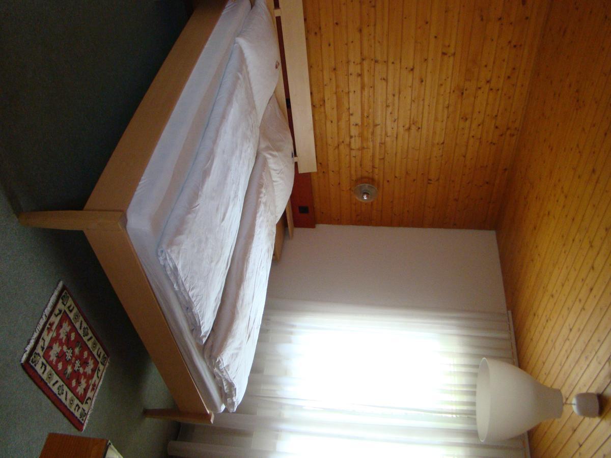 Guest House Bellerive Faulensee Extérieur photo